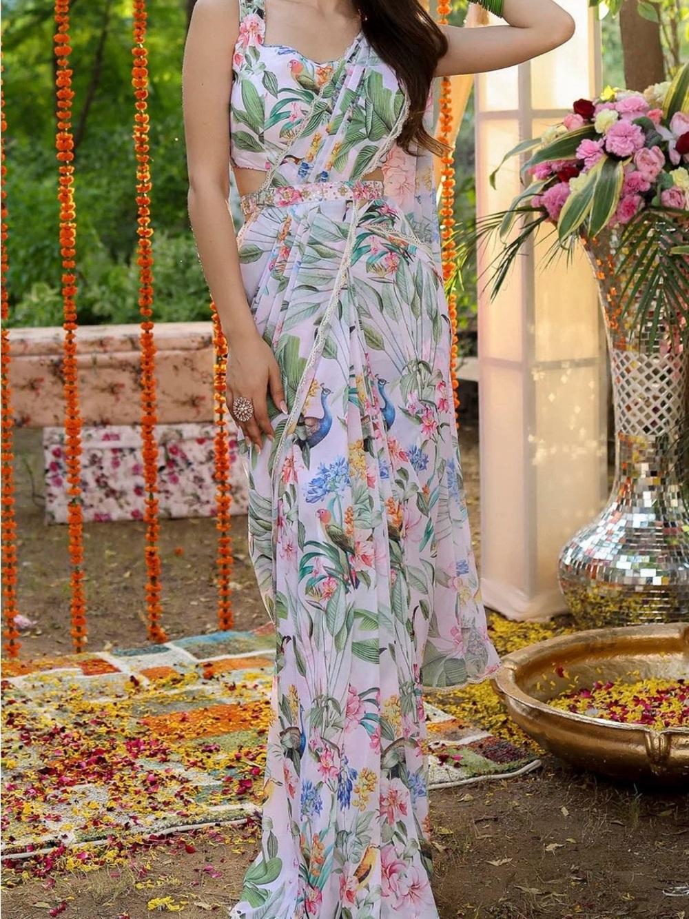 Predrapped saree - Picture 2 of 3